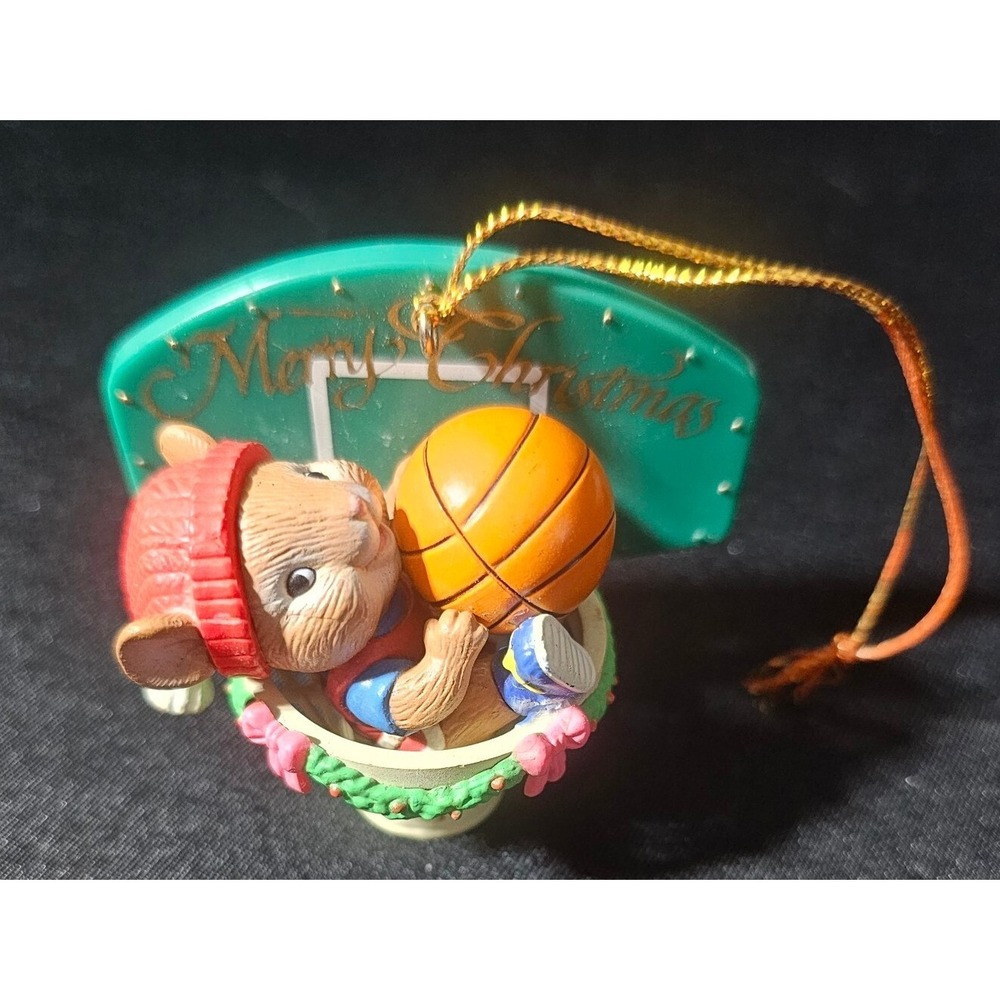 VTG Lustre Fame 1994 Mouse Holding Basketball in Net Christmas Sports Ornament